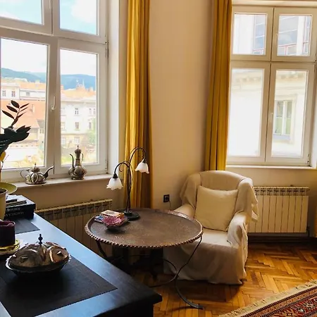 Historijski Luksuz U Starom Gradu, Garage Parking Apartament Sarajewo